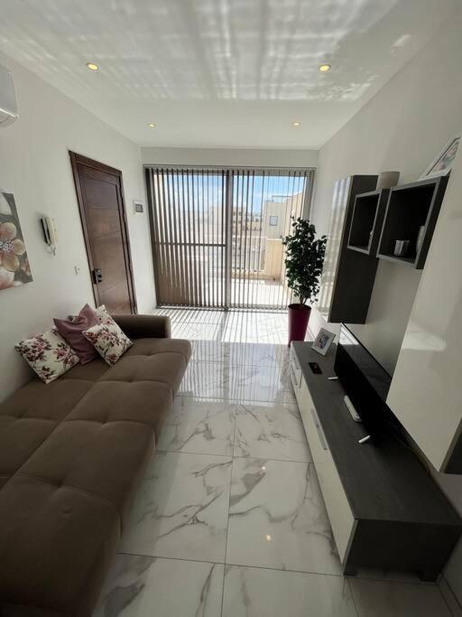 2 Bedroom Apartment In Msida, Malta Экстерьер фото