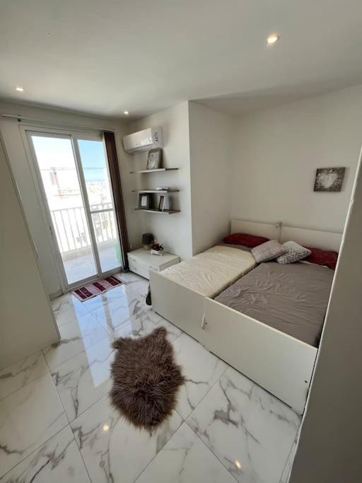2 Bedroom Apartment In Msida, Malta Экстерьер фото